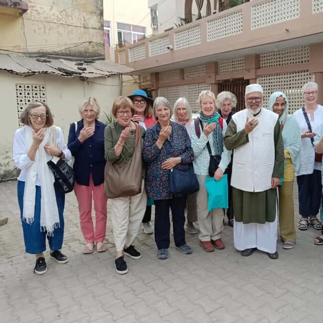 Lucknow: Nawab's Ancestral Home Visit with Traditional Meal - Key Points