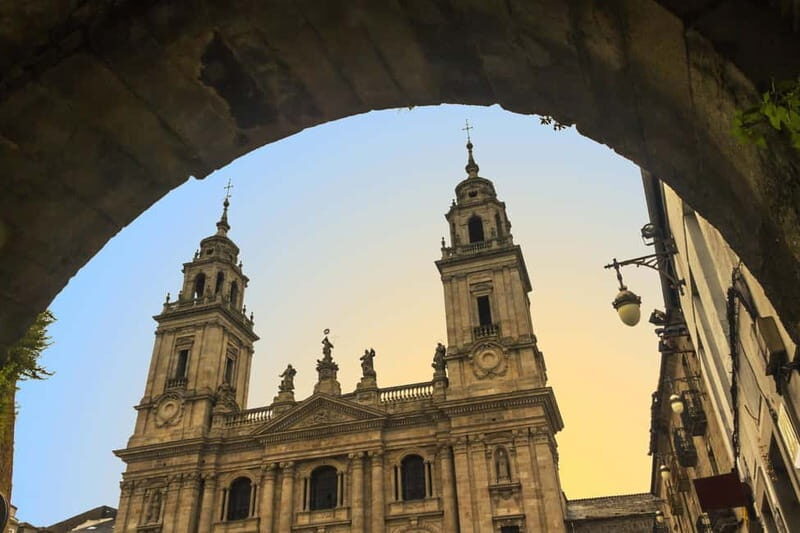 LUGO: GUIDED VISIT TO LUGO, INCLUDING ENTRANCE TO THE CATHEDRAL AND THE DOMUS - Evaluating the Value