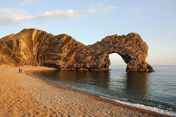 Lulworth Cove & Durdle Door Mini-Coach Tour from Bournemouth - First Impressions: A Compact Coastal Escape for Curious Travelers