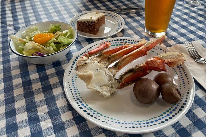 Lumberjack Show and Harbor Haus Crab Feast - Who Will Enjoy This Tour?