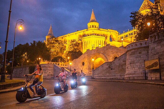 Luna E-Scooter Rent for Sightseeing in Budapest - Frequently Asked Questions