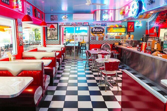 Lunch at Georges Diner Private Tour - Key Points
