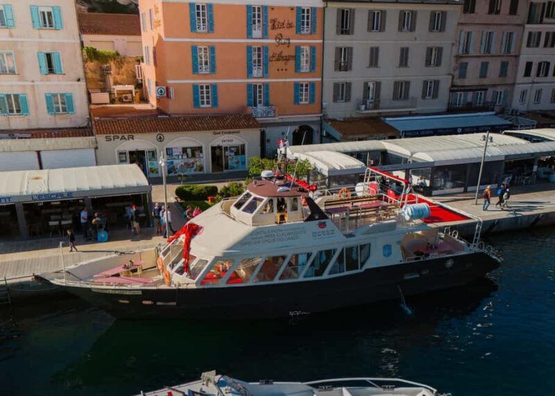 Lunch of lobster pasta in a cove in the Lavezzi Islands - Authentic Feedback from Travelers