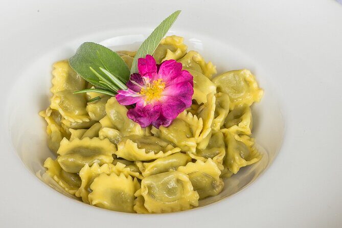 Lunch or dinner and cooking demo at a local home in Padova - Who Will Love This?