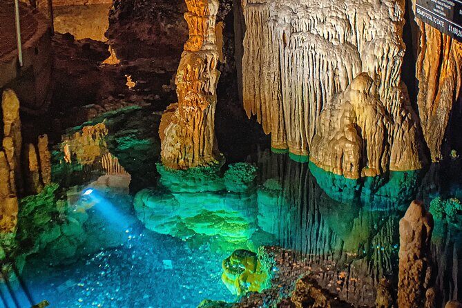 Luray Caverns Private Round Trip Transfer By Luxury Vehicle - Key Points