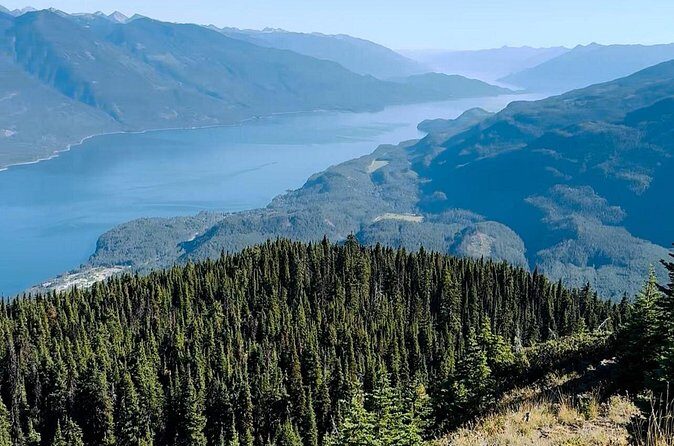 Lux Adventure Calgary to Golden via Banff and Lake Louise - Discovering Yoho National Park