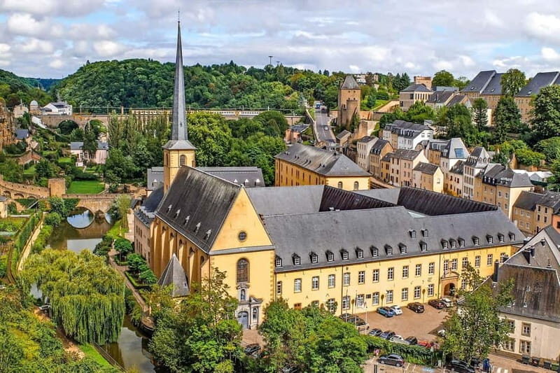 Luxembourg Christmas Market Tour - An In-Depth Look at the Luxembourg Christmas Market Tour