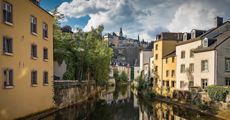 Luxembourg: Express Walk with a Local in 60 minutes - Who Will Enjoy This Tour?