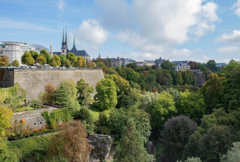 Luxembourg: Express Walk with a Local in 60 minutes - FAQs