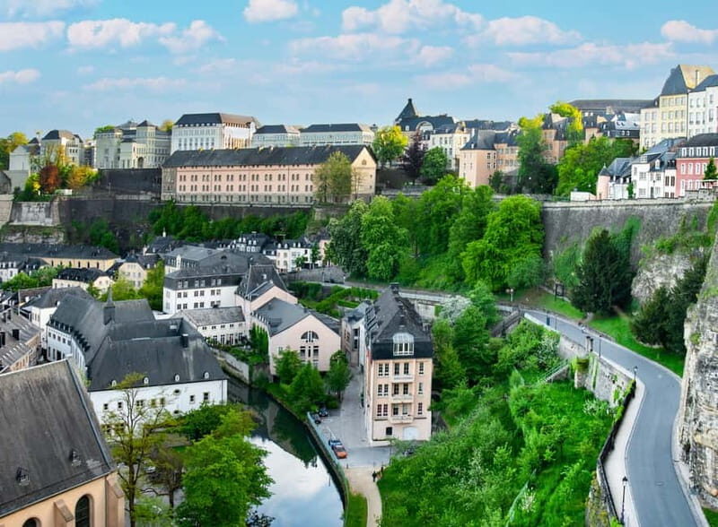 Luxembourg: Intro Walking Tour with a Local - Luxembourg: Intro Walking Tour with a Local