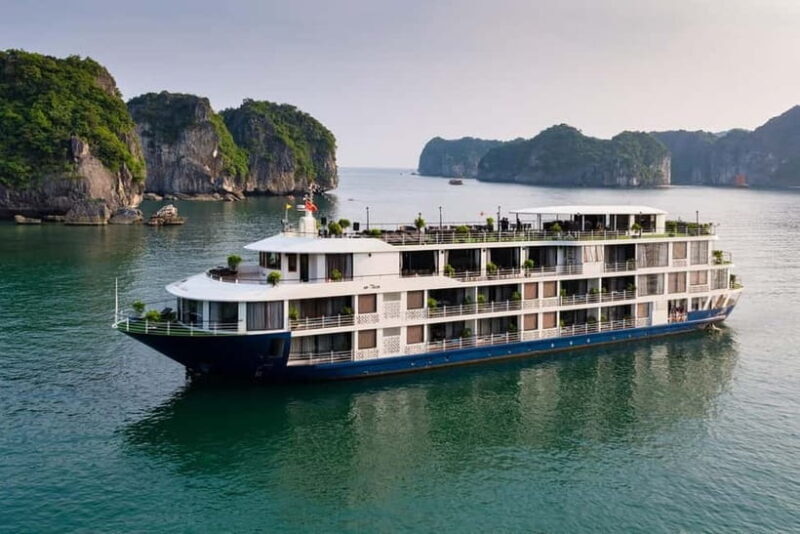 Luxurious 2-Day in 5 Stars Cruise: Lan Ha & Ha Long Bay - An In-Depth Look at the 2-Day Lan Ha & Ha Long Bay Cruise