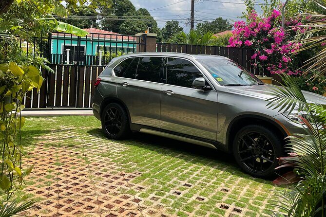 Luxurious Airport Pickup! - Luxurious Airport Pickup in Montego Bay: A Unique Ride to Your Jamaican Adventure