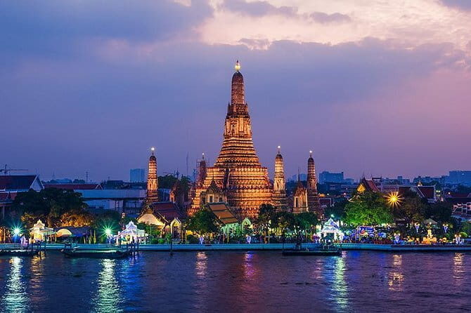 Luxurious Grand Pearl Dinner Cruise in Bangkok - A Detailed Look at the Grand Pearl Dinner Cruise Experience