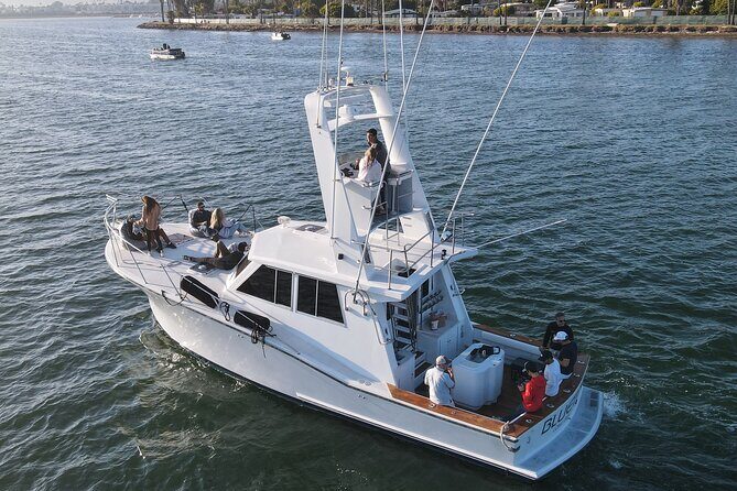 Luxury Bay or Sunset Yacht Cruise in San Diego - Experience the Luxury Bay or Sunset Yacht Cruise in San Diego