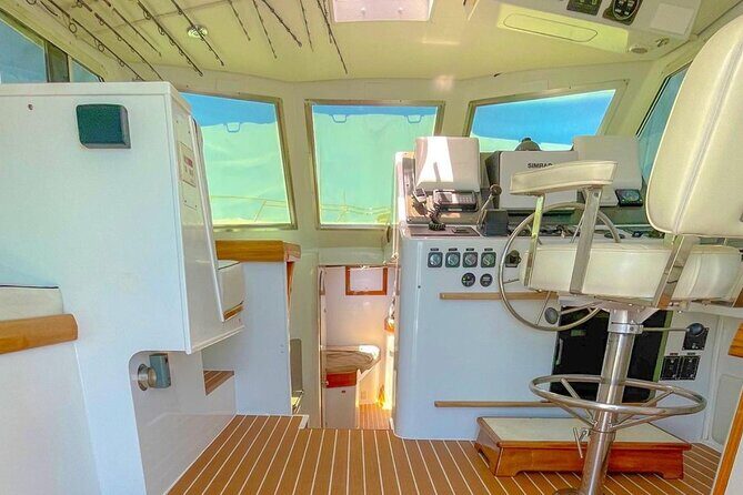 Luxury Bay or Sunset Yacht Cruise in San Diego - The Sum Up