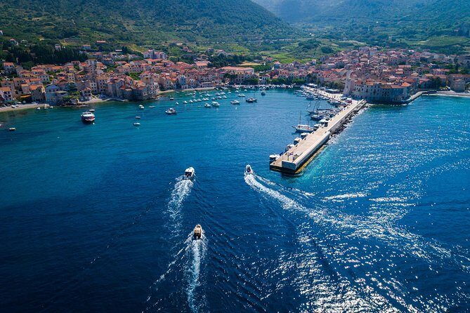 Luxury Boat - Blue Cave From Split Island-Hopping Full-Day Cruise, Hvar, Vis - Exploring the Islands: Stiniva Cove & Blue Lagoon