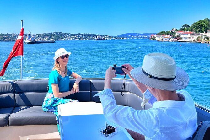 Luxury Bosphorus Yacht Cruise  Stopover in Asian Side - Who Will Love This Tour?