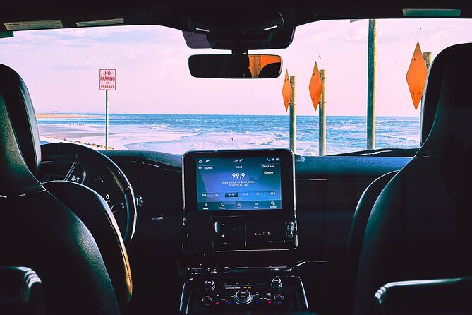 Luxury Car Transfer JAX Airport to Margaritaville Beach Hotel - Key Points