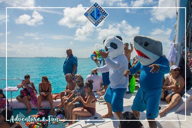 Luxury Catamaran tour to isla mujeres with transportation from Tulum - Exploring the Luxury Catamaran Experience
