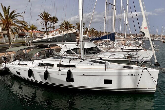 Luxury Charter Blue Dream - Why This Tour Offers Great Value