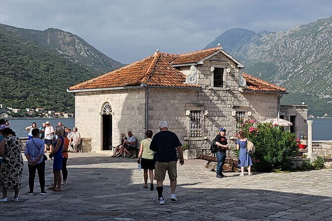 Luxury Day tour to Montenegro - Key Points