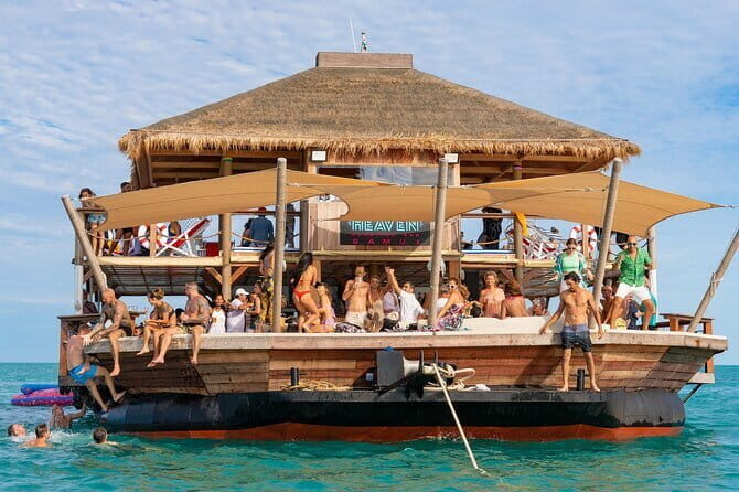 Luxury Floating Bar and Snorkeling at Koh Madsum - Key Points