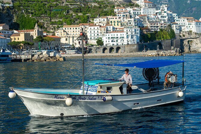 Luxury group tour in Amalfi - What to Expect on the Boat and During Stops
