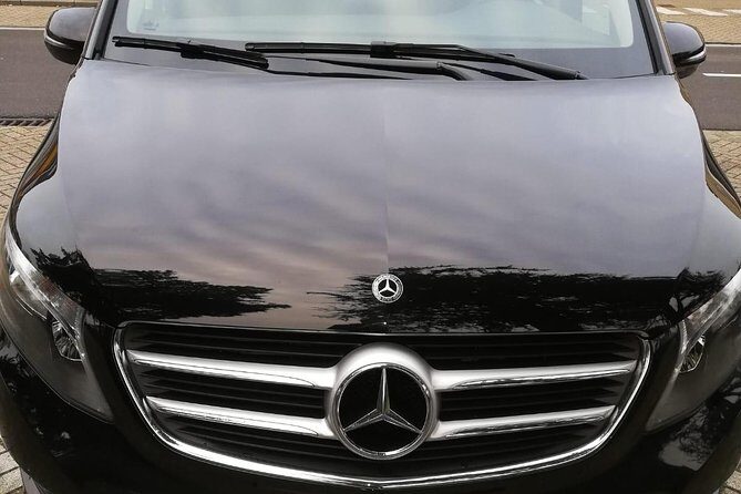Luxury Minivan from Charleroi airport to the city of Ghent - Analyzing the Value