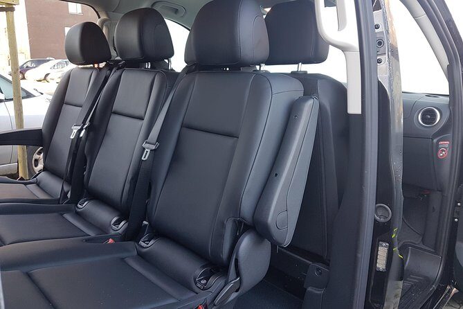 Luxury Minivan from Charleroi airport to the city of Ghent - FAQs