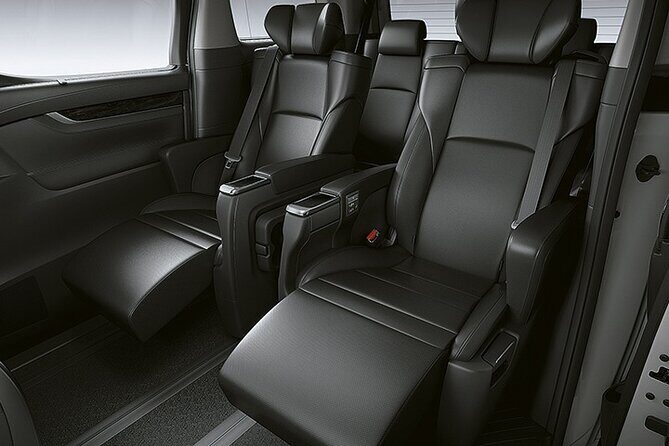 Luxury MPV One-Way Transfer Between KUL Airport and Melaka - What to Expect on the Journey