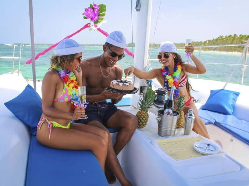 Luxury on the Water: Exclusive Catamaran Tours in Punta Cana - Key Points