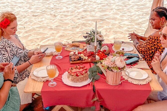 Luxury picnic on the beach - A Deep Dive into the Playa del Carmen Beach Picnic