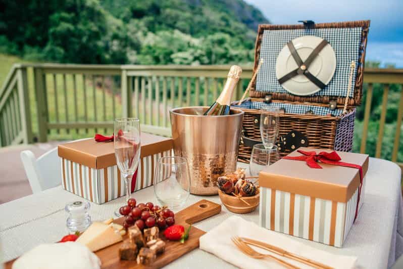 Luxury Picnic Volcanoes & Waterfalls: Private Helicopter - Key Points