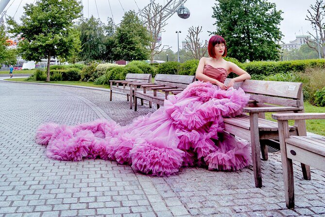 Luxury Pinky Dress Photoshoot in London Photographer - Exploring the Pink Dress Photoshoot in London: What to Expect