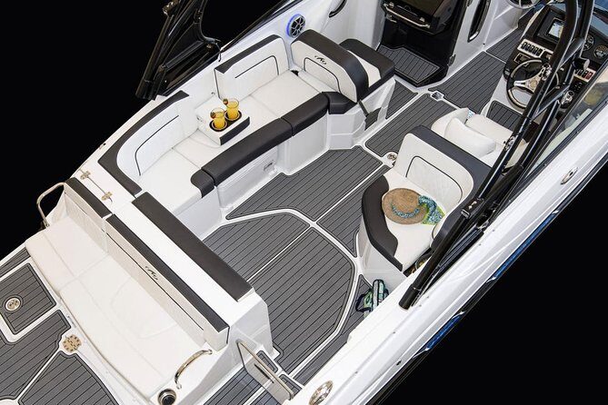 Luxury Private Boat Charter - The Details of the Private Boat Experience