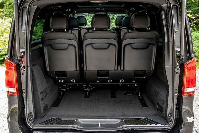 Luxury Private MiniVan Arrival Athens Piraeus Port to Athens City - Key Points