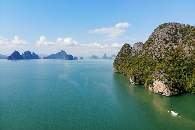 Luxury Private Motor Yacht Charter by Simba Sea Trips - Key Points