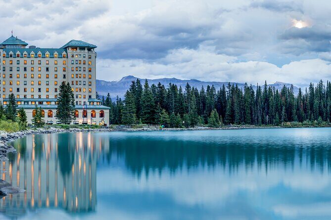 Luxury Private tour to Moraine and Lake Louise from canmore/Banff - Exploring Alberta’s Iconic Lakes in Style: A Private Luxury Tour to Moraine Lake and Lake Louise