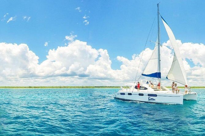 Luxury sailboat in Riviera Maya - Discover the Luxury Sailboat Experience in Riviera Maya
