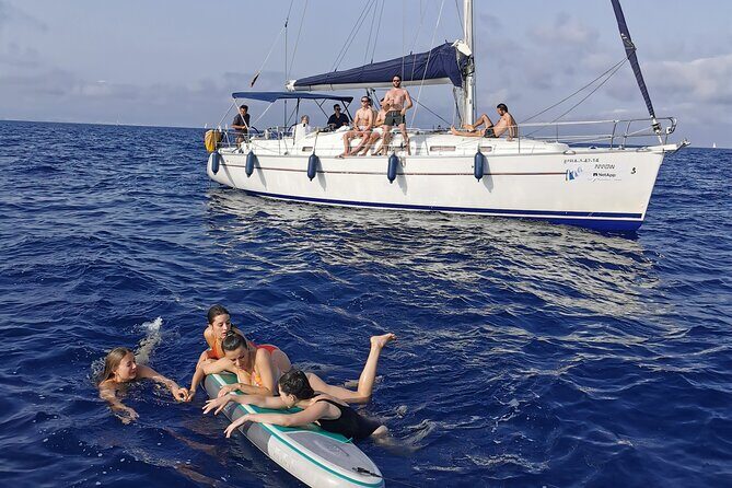 Luxury sailboat ride with drinks and aperitif-Small Groups - Key Points