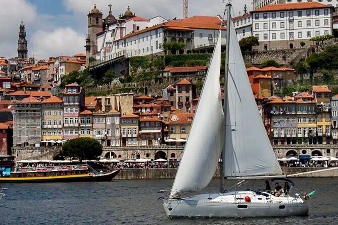 Luxury sailing experience on the Douro - A Luxurious Two-Hour Sailing Adventure on the Douro