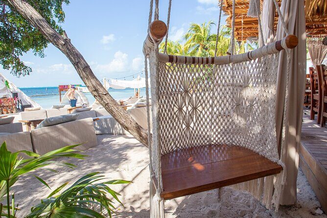 Luxury Sailing to Isla Mujeres with Lunch and Premium Open Bar - FAQ