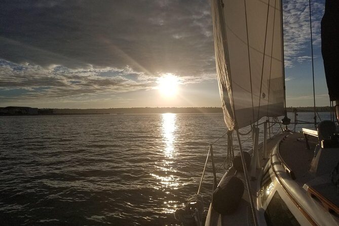 Luxury Sailing Tour of San Diego's Bay and Coastal Waterways - A Closer Look at the San Diego Sailing Experience
