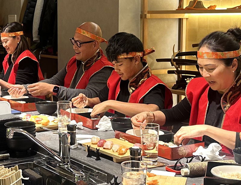 Luxury Samurai Sushi Dining Show in Asakusa Tokyo - The details worth knowing