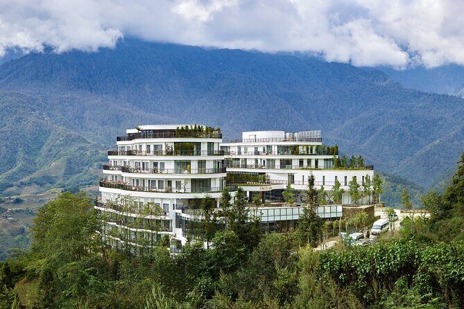 LUXURY SAPA TOUR 2D1N -Stay At 5 Star Hotel-Transfer by sleep bus - What Travelers Keep Coming Back For