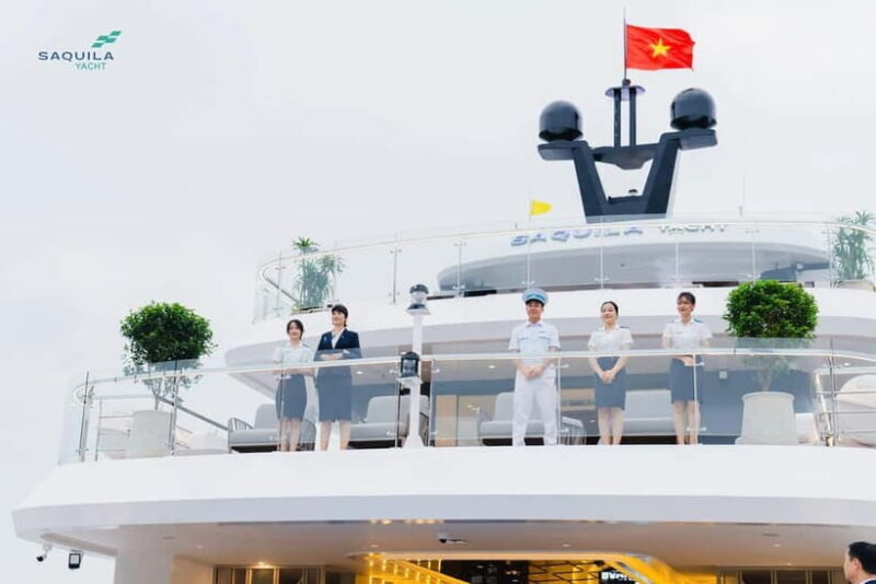 Luxury Saquila Yacht Explore Halong Bay from the Harbor - Key Points