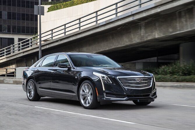 Luxury Sedan O'Hare/Midway Airport (Curbside)  Chicago Ony Way - Key Points