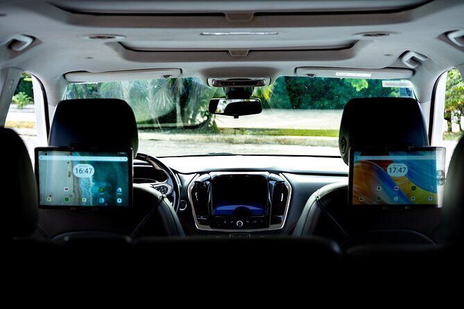 Luxury SUV Departure Transportation to Cancun Airport - An In-Depth Look at the Luxury SUV Transfer