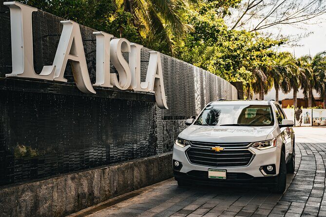 Luxury SUV Transfer from Cancun to Airport, WI-FI Onboard - Key Points