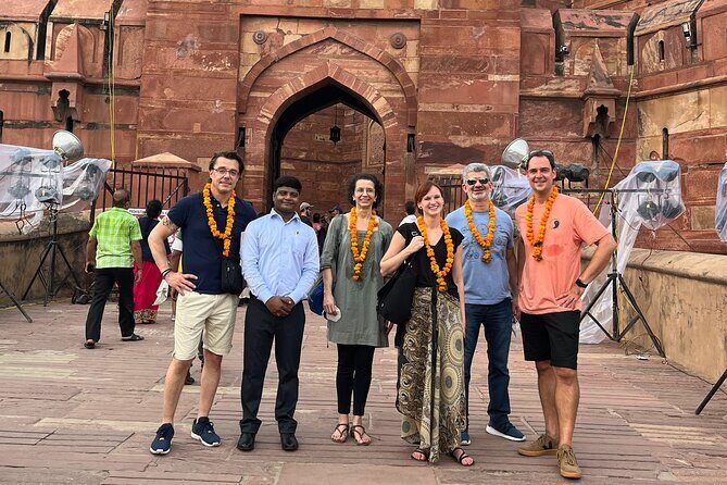 Luxury Taj Mahal Tour by Mercedes - BMW - Audi - FAQs